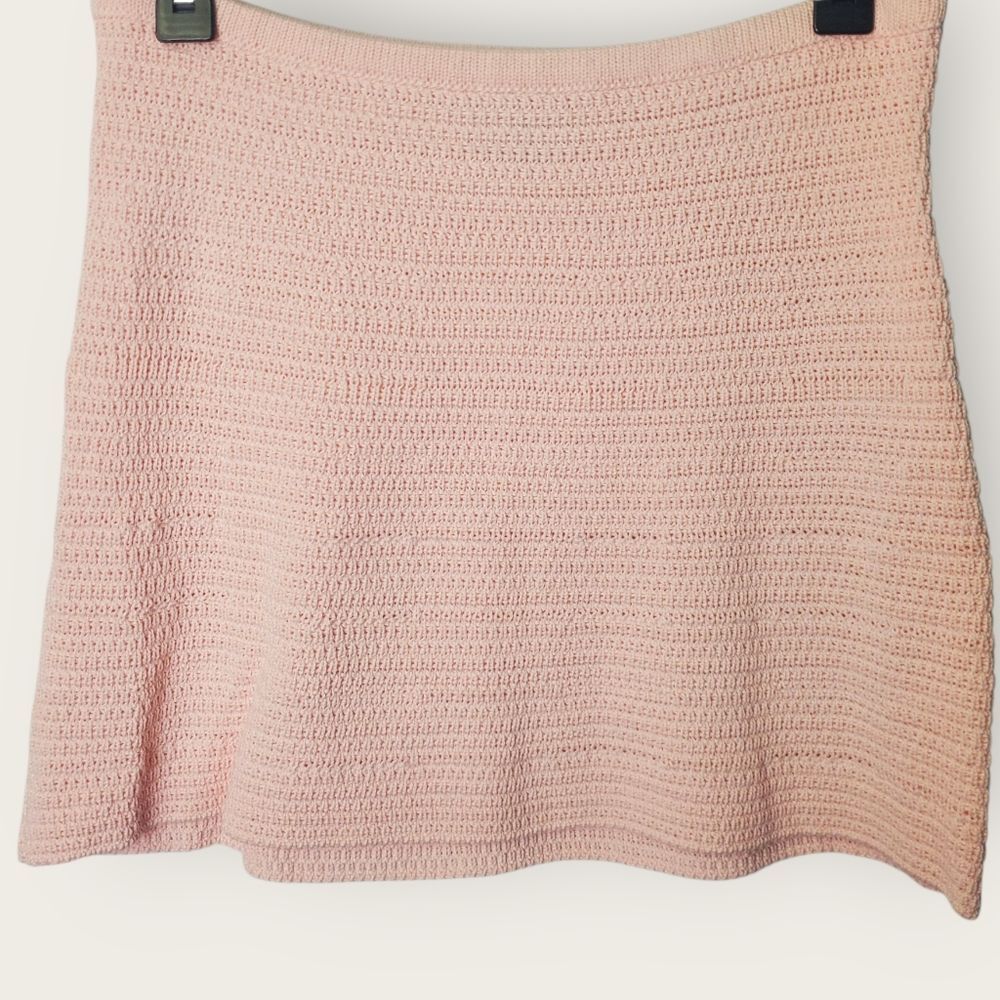 PacSun Pink Crochet Knit Mini Skirt Size Small - Picture 2 of 8